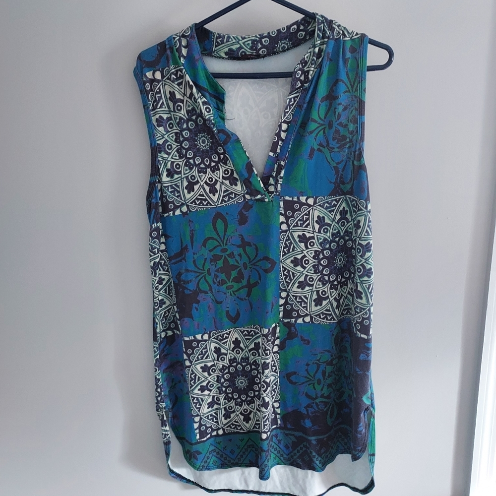 Patterned long top